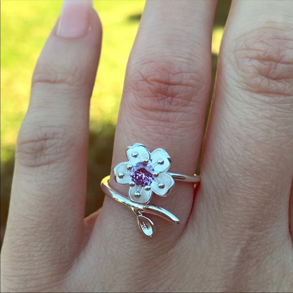 New 925 Sterling Silver Adjustable Ring - Picture 4 of 5